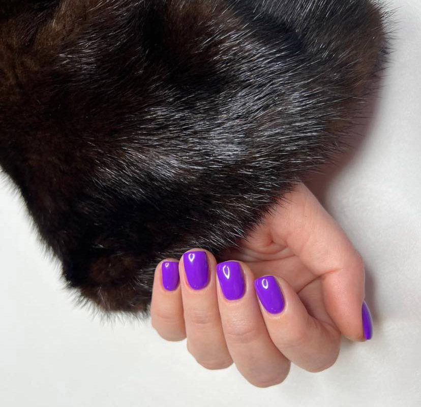 Six Mondes de Beauté, Manucure russe, Pose de vernis semi-permanent, Pose d’ongles en gel - avec gommage, masque et massage