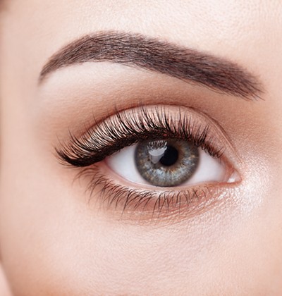 Six Mondes De Beauté, beauté du regard, Mise en forme et teinture des sourcils, Restructuration et teinture des sourcils, Rehaussement, teinture et soin rajeunissant des cils