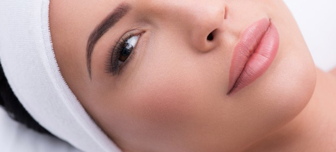 Six Mondes de Beauté, Maquillage semi-permanent – Sourcils effet poudré, Retouche de maquillage semi-permanent : Sourcils, Maquillage semi-permanent – Lèvres full lips, Maquillage semi-permanent – Cils, Maquillage semi-permanent – Eye liner